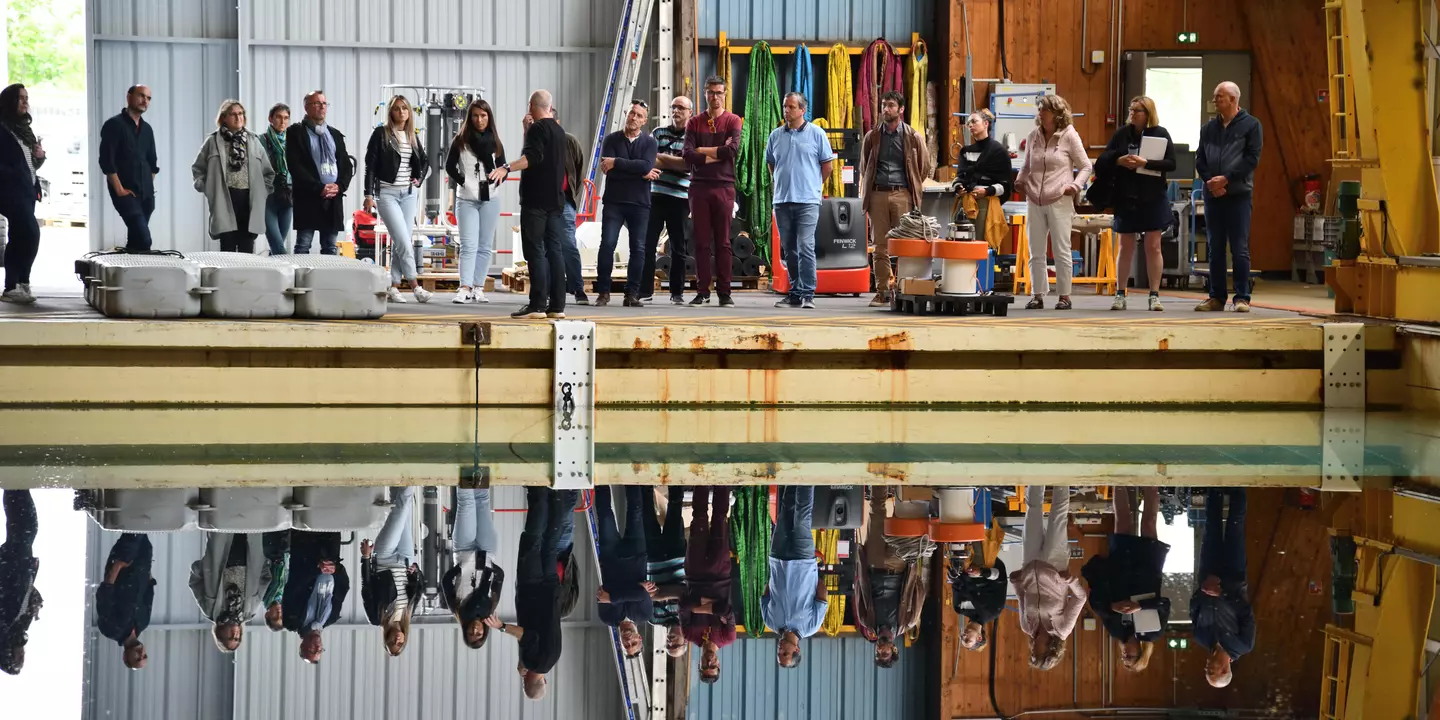 Enseignants en stage d'immersion au bassin d'essais de l'Ifremer