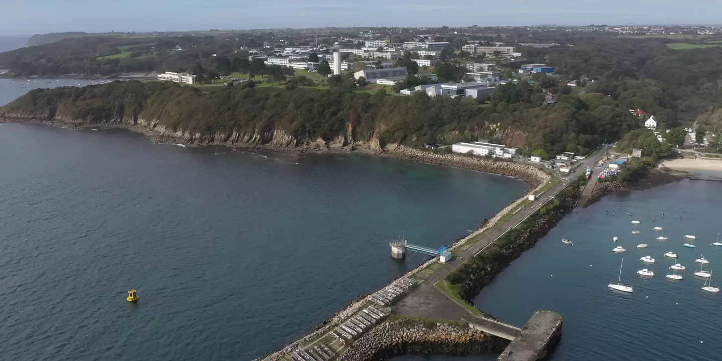 Vue aérienne du centre Ifremer de Bretagne.