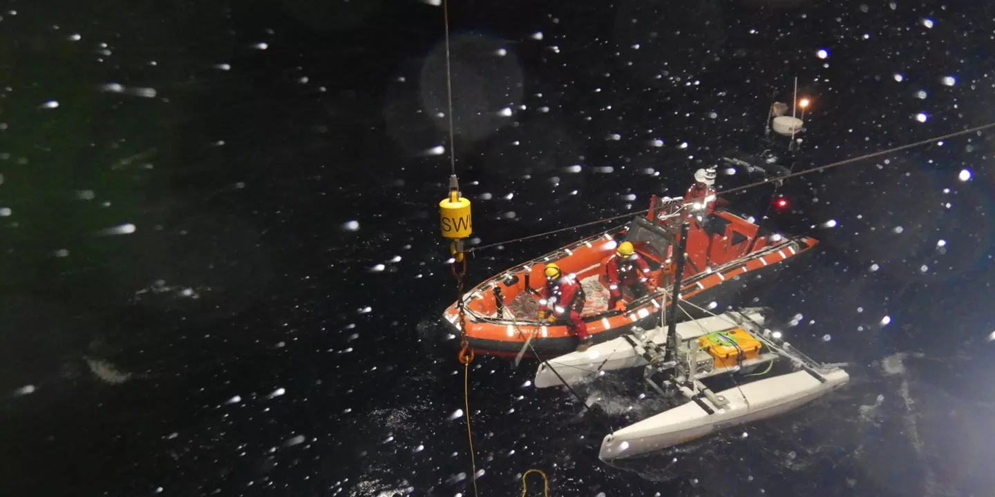 Catamaran et canoë naviguent de concert pour comprendre les changements dans l’Océan Arctique