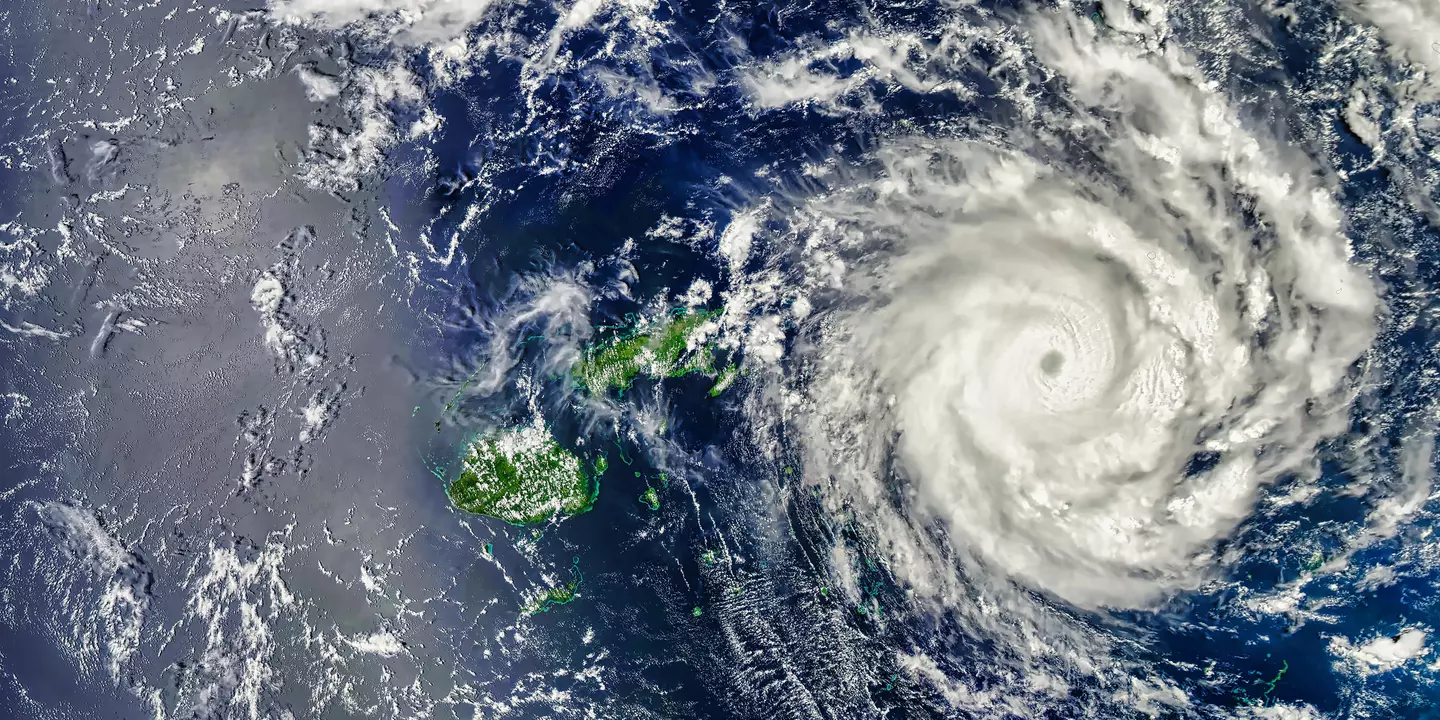 Cyclone tropical au-dessus des îles Tonga